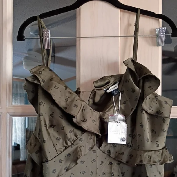 American Eagle Outfitters Olive Floral Dress - Picture 2 of 8